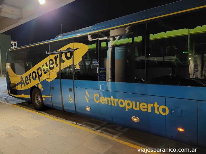 Servicio de buses Centropuerto en Santiago